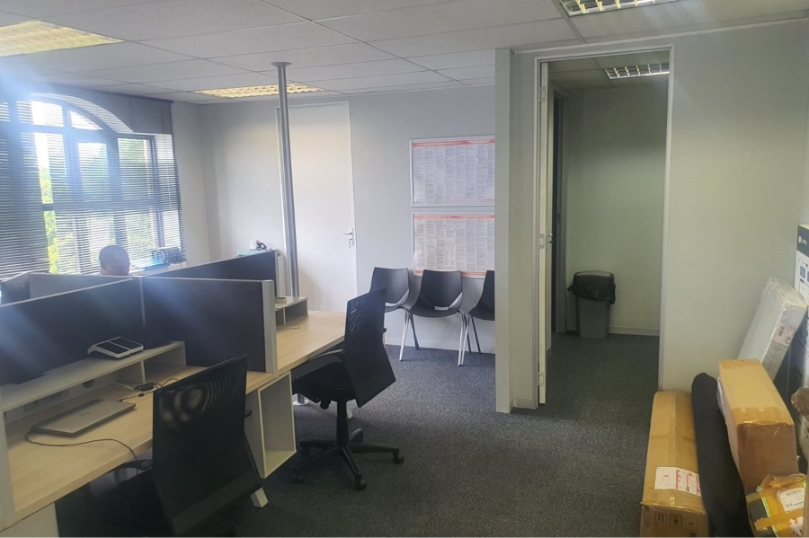 To Let commercial Property for Rent in Newton Park Eastern Cape